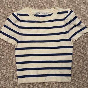 Zara stretch cropped sweater. Size small